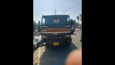 Tanker on wrong side hits bike head-on, kills youth in Gurgaon