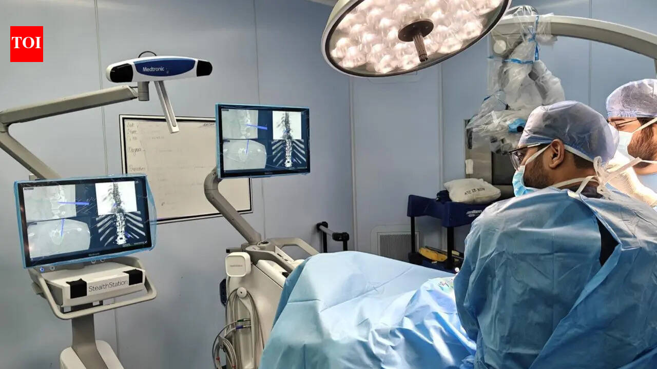 SGPGI gets O-arm system for advanced spinal surgery