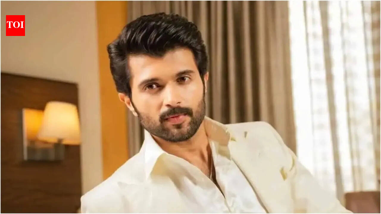 'Makes me feel like I am not doing enough': Vijay Deverakonda reacts to overwhelming birthday messages from his 'rowdy' fans
