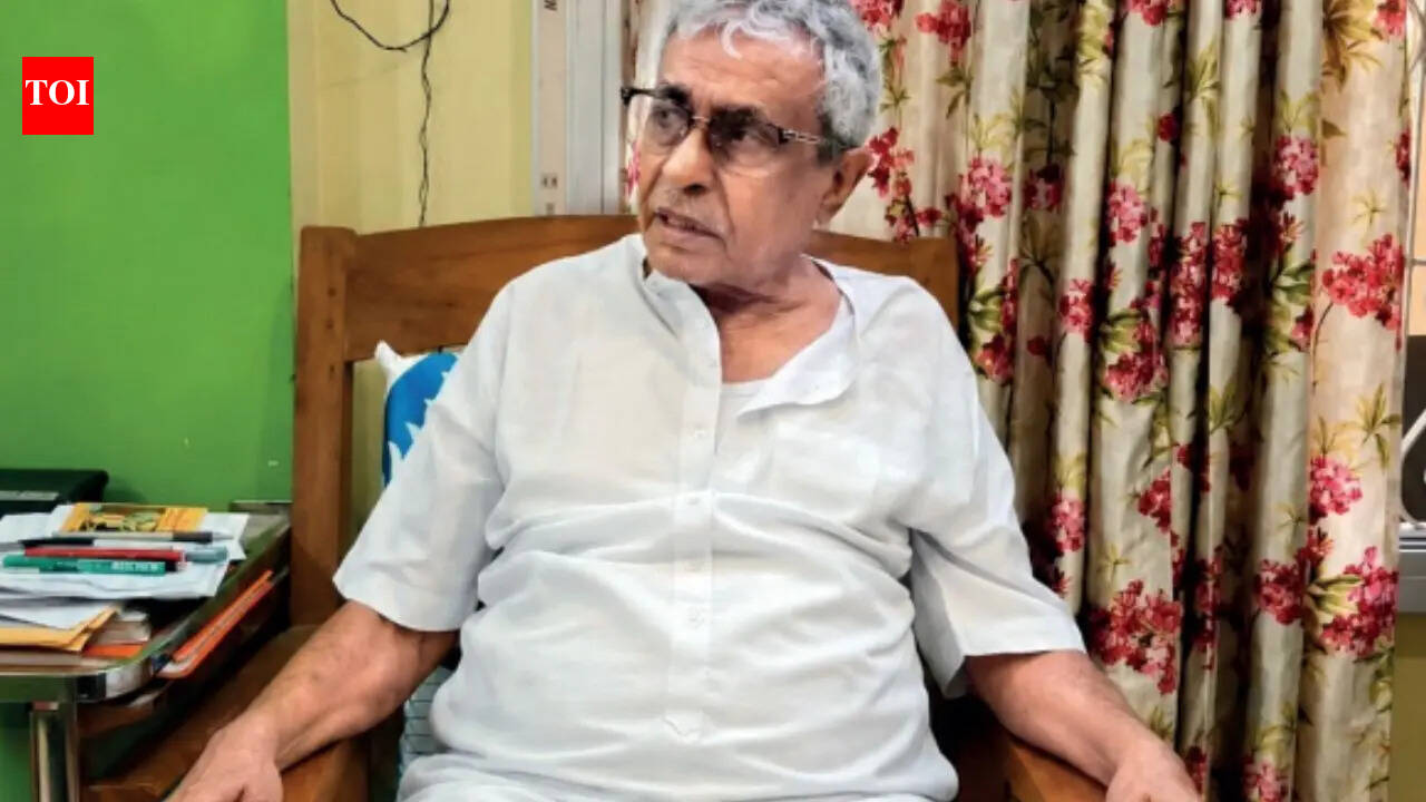 People of Bengal are his guardians now: Former-MP father on CM son