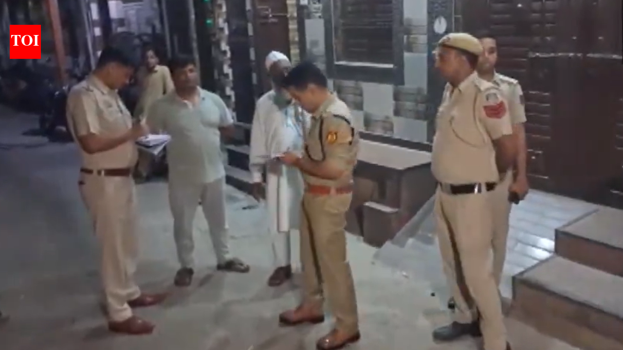 15-year-old stabbed to death in Delhi's Usmanpur; minor suspect apprehended