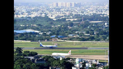 Rain, winds disrupt 15 flights to and from Chennai airport by nearly an hour