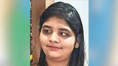 Student defies vision loss to score 97% and engineering career