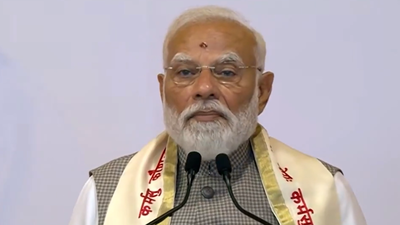 Congress a ‘parasite’, says PM Narendra Modi; targets DMK split