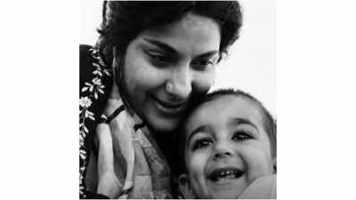 'Mumma, I miss you: Sanjay Dutt pens heartbreaking note for Nargis Dutt with RARE childhood photos on Mother's Day 2026