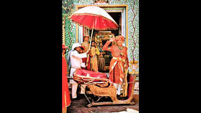 Raghu Rai, a pilgrim behind camera, who captured hidden hues of Kashi