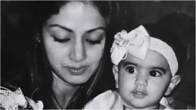 Khushi Kapoor remembers mom Sridevi with some unseen pics with the legend
