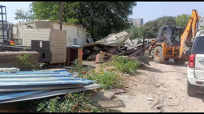 Joint op clears encroachments from govt land