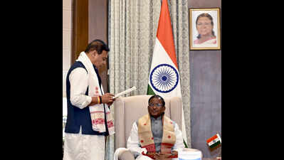 102 MLAs back Himanta, swearing-in tomorrow