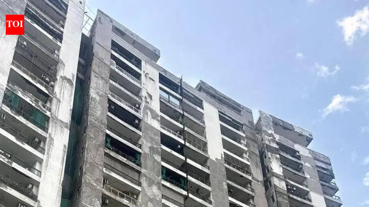Highrise residents flag structural safety, poor infrastructure
