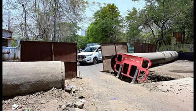 Dug-up Seminary Hills-Telangkhedi Road Turns ‘Accident In Waiting’ Spot