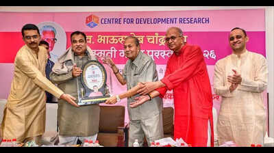 Gadkari: Thengadi and Chandrayan helped shape BMS