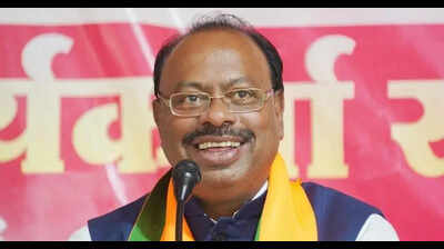 Make allegedly linked ministers’ names public in Kharat case, Bawankule tells Patole