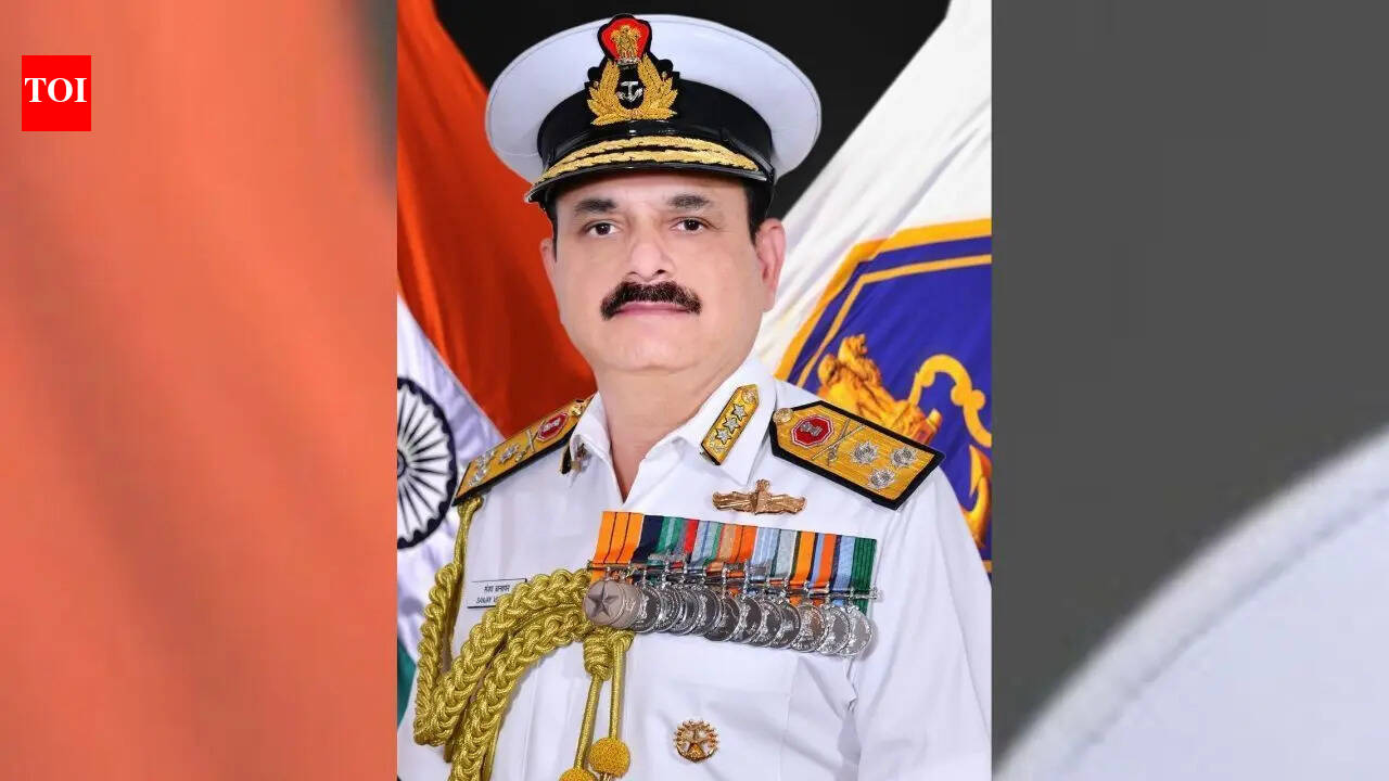 Vice-Admiral Sanjay Vatsayan appointed chief of strategic western naval command