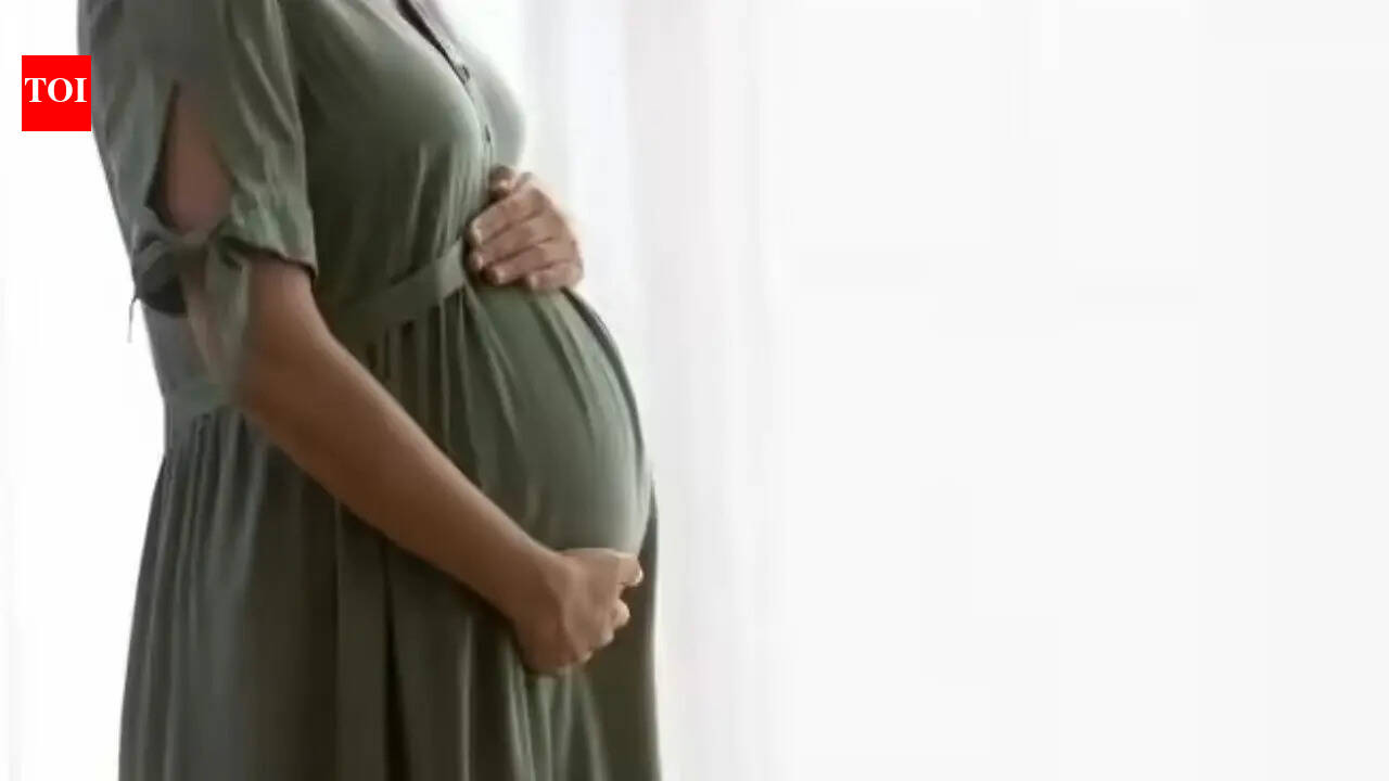 Transgender persons ineligible to avail surrogacy services: Centre