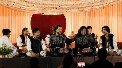 From Chaap Tilak to Kun Faya Kun: Inside a soulful baithak of qawwalis & sher-o-shayari