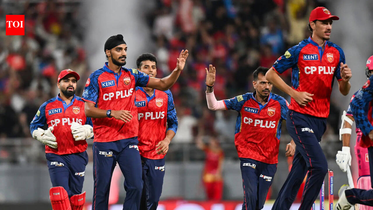 IPL Live: Arshdeep Singh picks up second wicket as DC slip further in chase