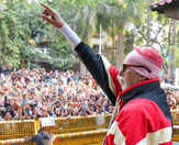 Amitabh Bachchan tells his security staff to behave well with fans: 'Unka jaise vyavhaar hoga, janta samajhti hai mera bhi swabhaav waisa hoga'