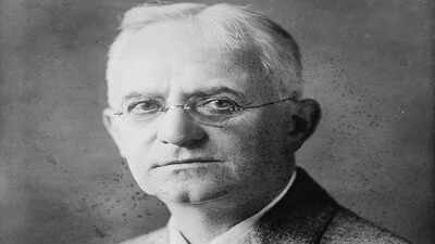 In the 1870s, George Eastman’s frustration with carrying heavy camera gear while travelling established the foundation for Kodak’s simpler cameras