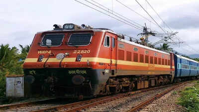 18 trains canceled due to track-doubling work on Samastipur–Darbhanga section