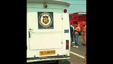 Gang that robbed cash van from Crossings Republik tracked it for 6 months, 2 held