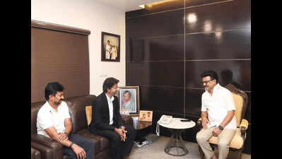 With a hug, Vijay, Stalin write a new chapter on political civility