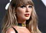 Taylor Swift enjoys dinner with family ahead of wedding - PICS