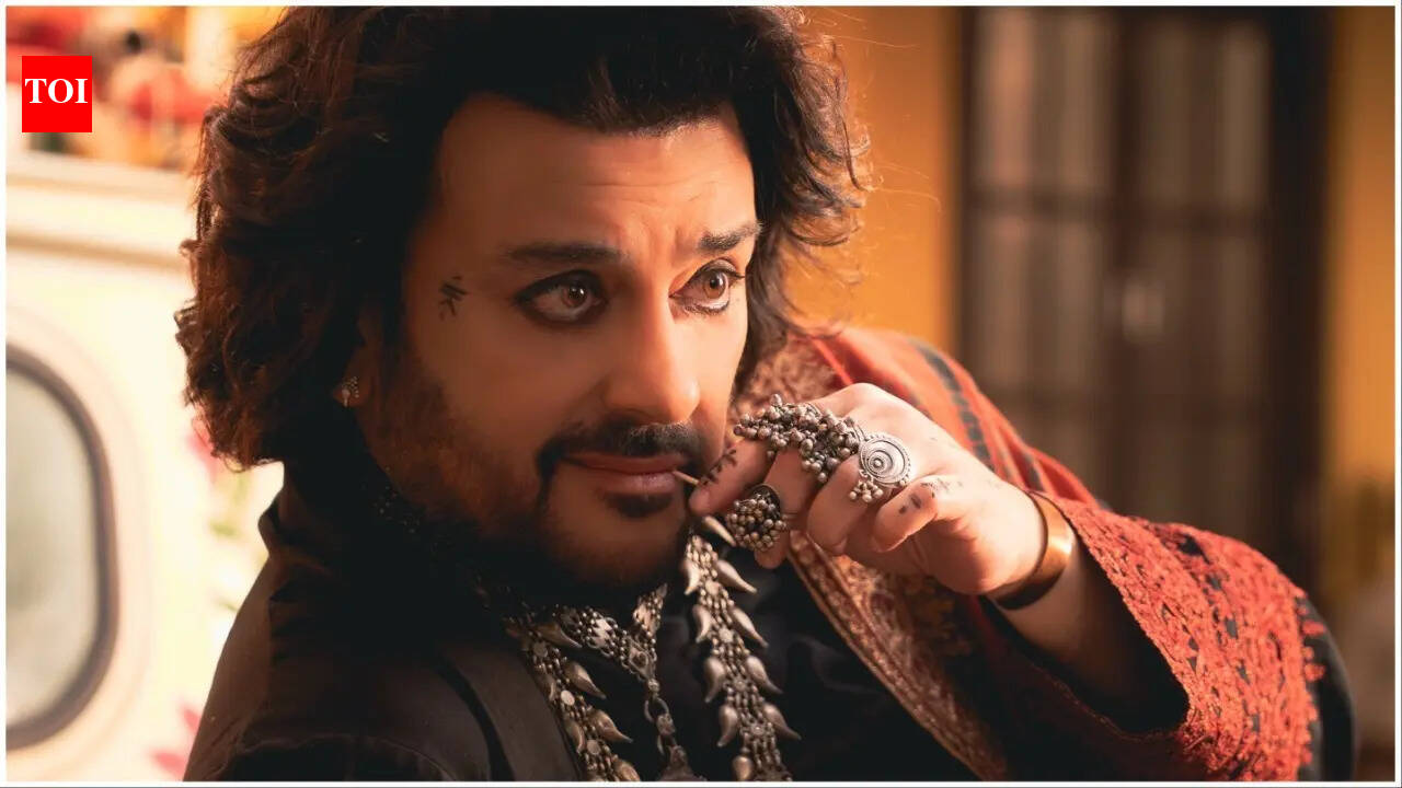 Adnan Sami on his brand new single Lipstick! Here's what he says