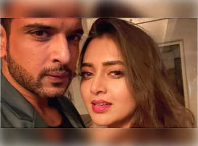 Karan Kundrra- Tejasswi Prakash&rsquo;s dreamy love story: Becoming friends in Bigg Boss 15 to buying a house together in Dubai