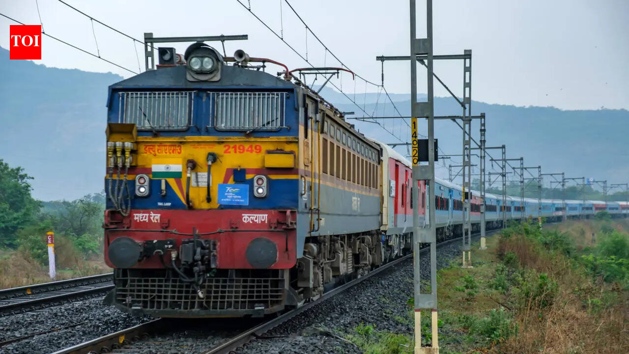 Railway gateman suspended for sleeping on duty in Mokama