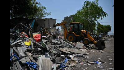 Lives in Rubble: Elderly and children spend day under scorching sun and night under open sky after Darukhana demolition drive in south Mumbai