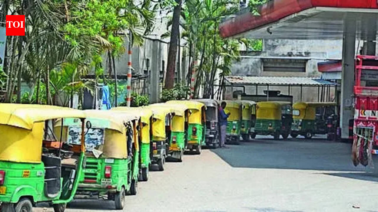 Auto, taxi operators in Karnataka seek subsidy to shift from LPG to CNG, EV