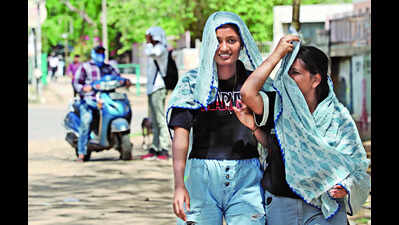 Ahmedabad: City scorches at 44.4°C, heatwave to persist