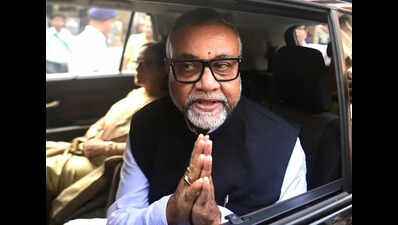 Tapas takes oath as pro tem speaker, CM & mins at event