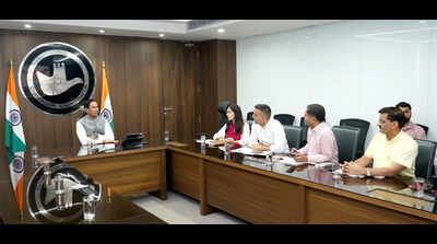 Chief secy pushes speedy execution of sports projects