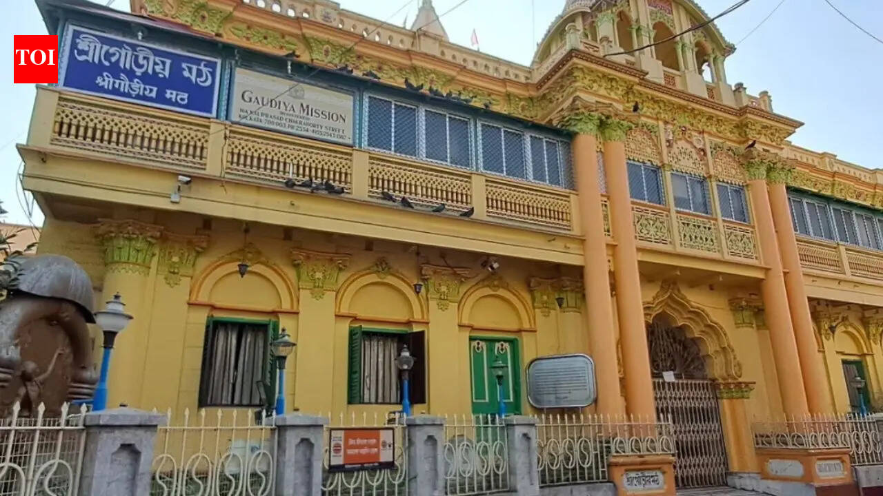 Gaudiya Mission monks to launch global peace mission and establish spiritual schools abroad