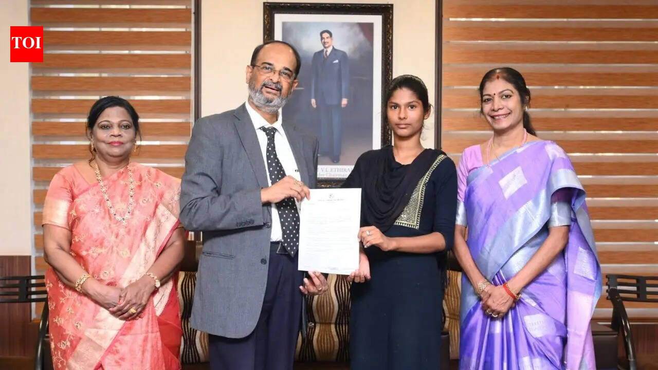 Working as domestic help, Chennai student scores 428 in Class 12, gets Ethiraj College with full scholarship