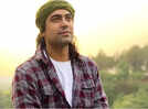 'Dhurandhar' singer Jubin Nautiyal brings home a pre-owned luxury BMW i7 electric sedan worth over Rs. 1.30 crore