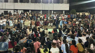 Bengaluru NLSIU students protest lack of amenities in hostel