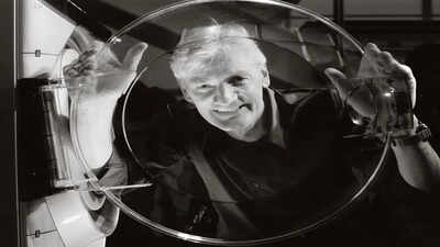 Why did James Dyson keep building prototypes long after most people had quit? This reveals the base of the billionaire's invention