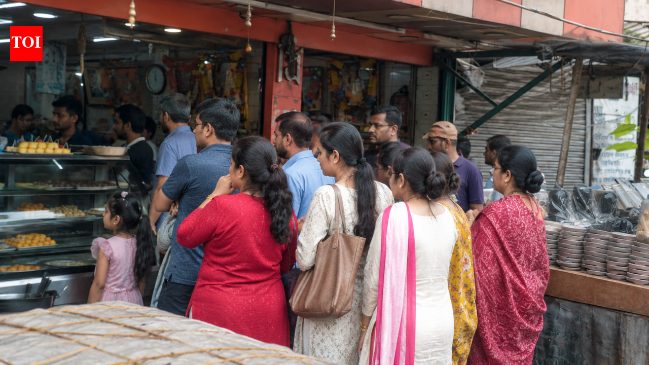 Board exam results bring extra rush to Kolkata’s mishti shops