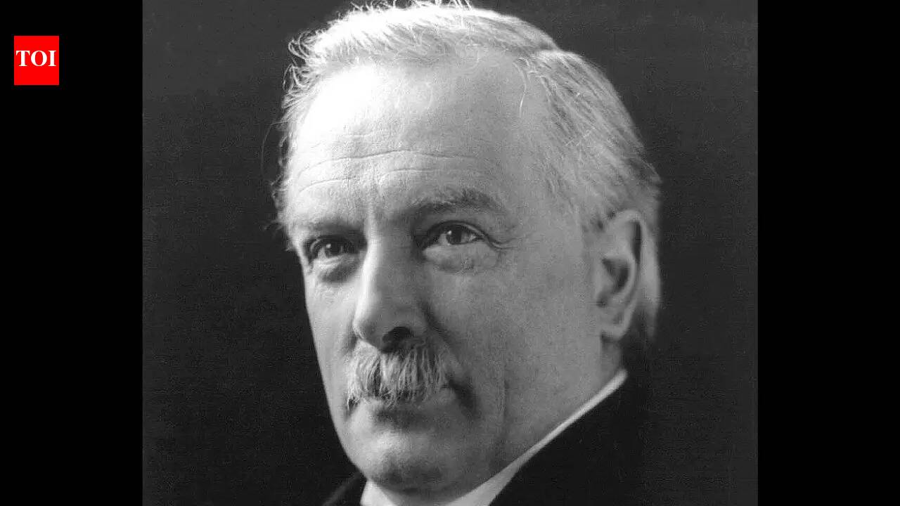 Quote of the day by David Lloyd George: “Don't be afraid to take a big step if one is indicated. You can't cross a chasm in two small jumps.”