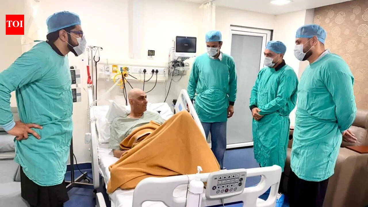 ‘It was truly heartbreaking’: Rashid, Nabi visit hospitalised Shapoor Zadran