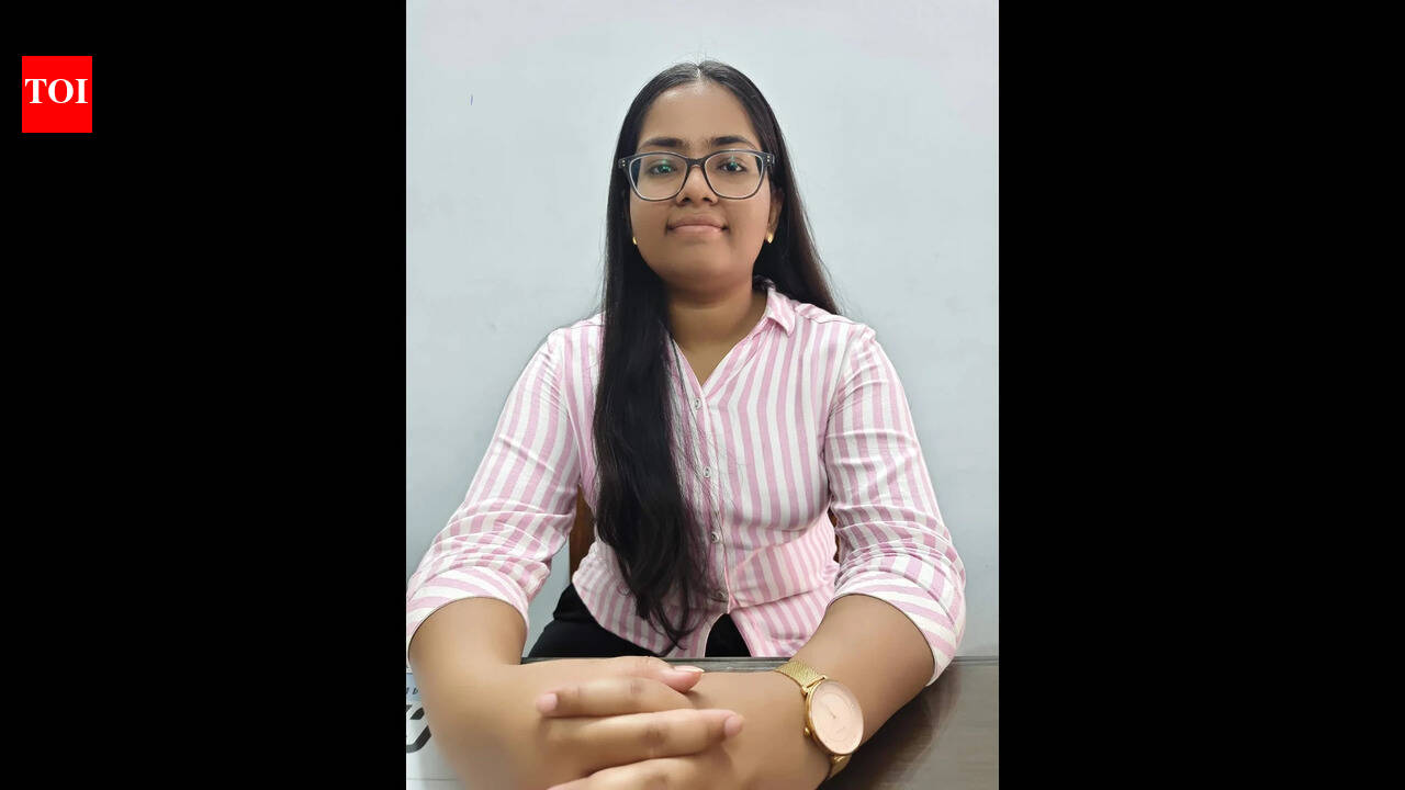 Topper from Ranchi: Bhavya Ranjan scores 499 in CBSE XII exams; aiming for civil services after achieving national recognition