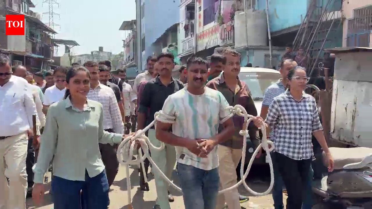 Gujarat DGP directs cops not to parade accused in public