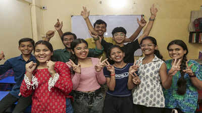 West Bengal HS Result 2026 today at 10.30 am: What to do if official WBBSE websites crashes- alternative link to check Class 12 marks on Digilocker