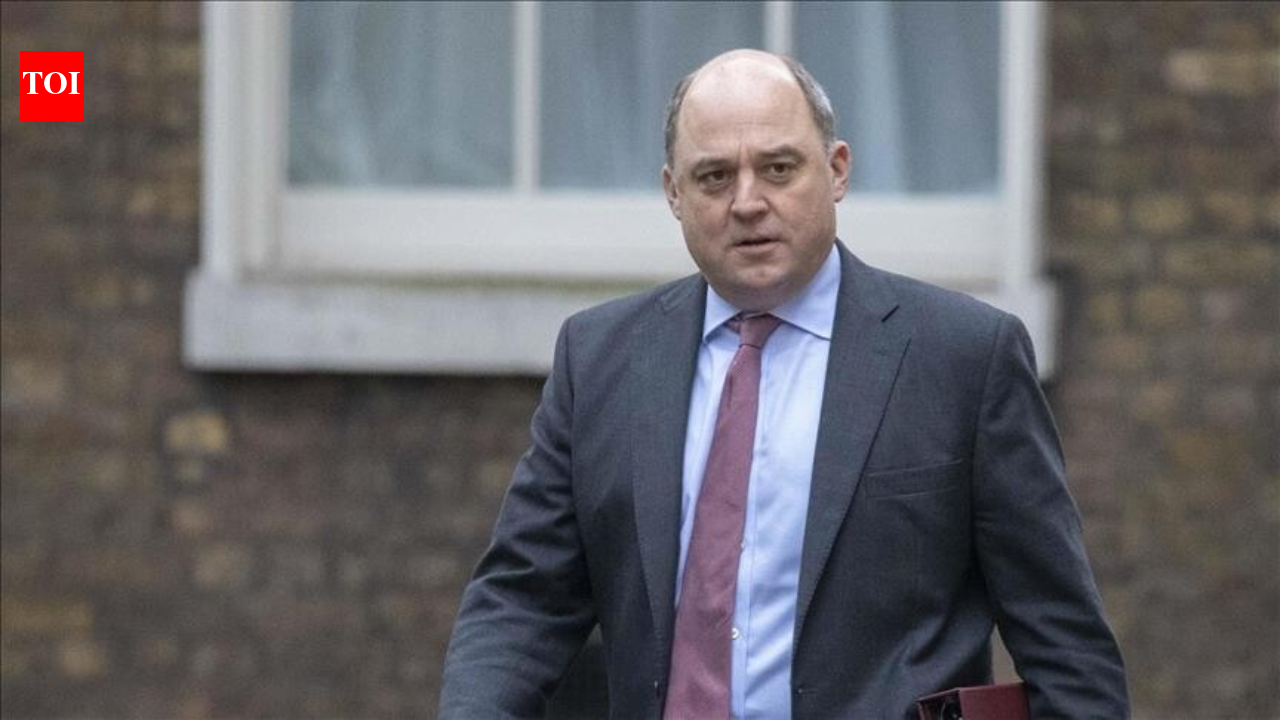 Russia puts former British Defence Secretary Ben Wallace on wanted list