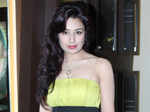 Yuvika Chaudhary @ D'damas store