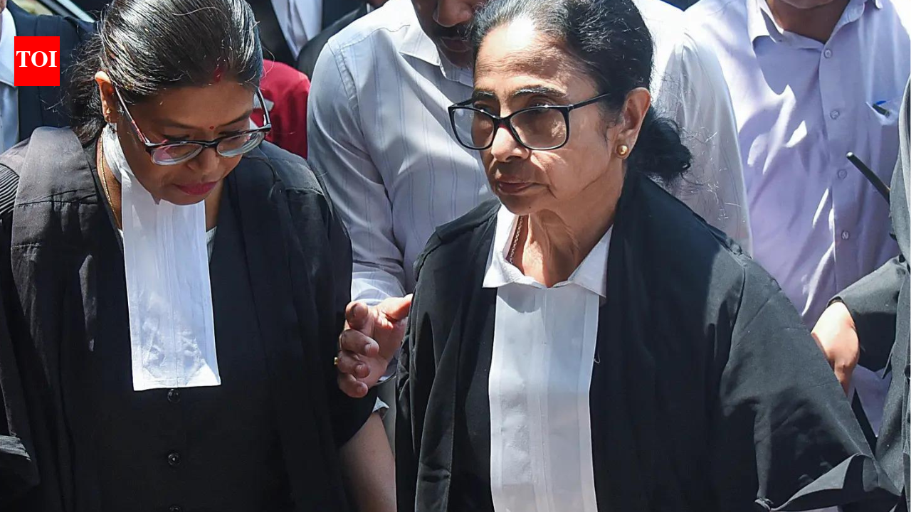 Mamata in lawyer’s robes at HC: Bar Council of India seeks details on ex-CM's practice status from West Bengal bar council