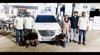 2 undergrads caught with narcotics at Dhulapally